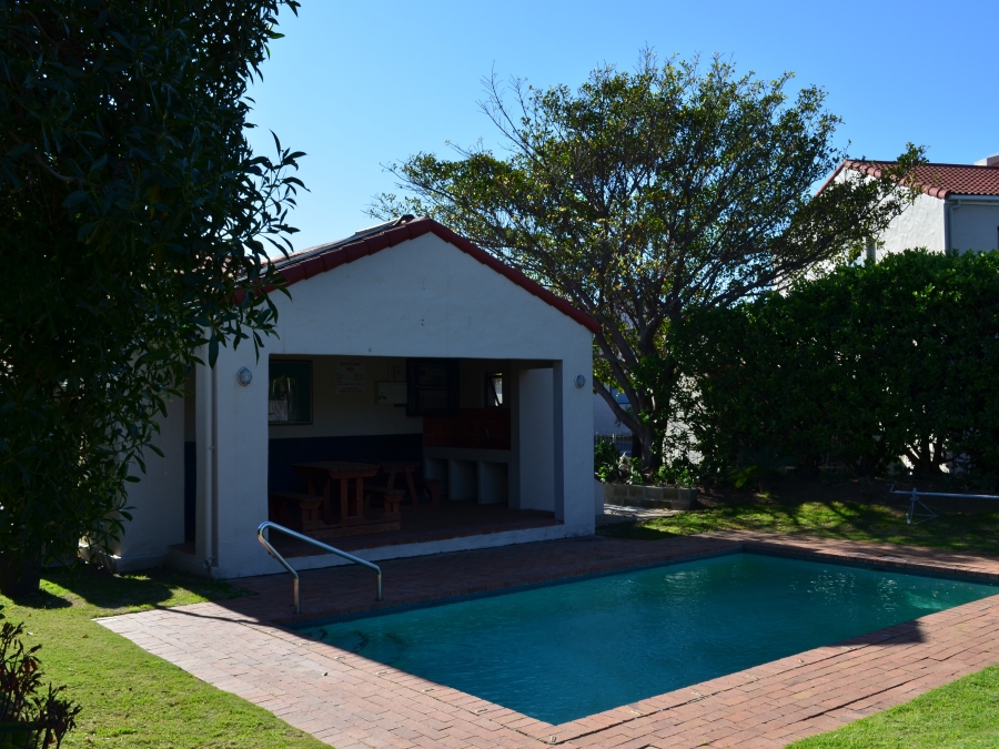 1 Bedroom Property for Sale in Greenways Golf Estate Western Cape